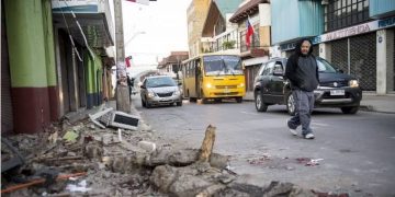 Chile regrets panic triggered by mistaken tsunami warning after quake