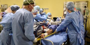 30% NYC health workers declines COVID-19 vaccine — Mayor