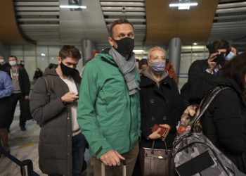 Navalny arrested at Moscow’s Sheremetyevo airport