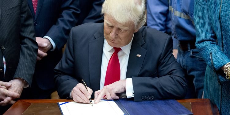 Trump extends suspension of work visas, green cards