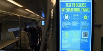 Covid: UK closes all travel corridors until at least 15 February