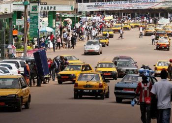 8 killed, 25 injured in Cameroonian bus crash