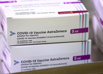 Covid: Oxford jab offers less S Africa variant protection