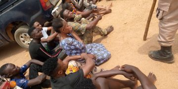 Osun Amotekun apprehends hoodlums, hands them over to security agencies