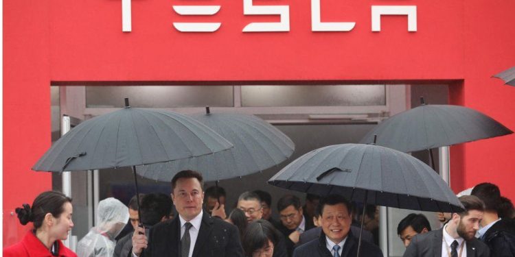 Chinese regulators throw spanner in Tesla’s works