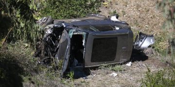 Tiger Woods injured in serious car crash in California