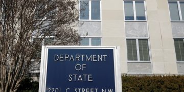 Former US Envoy Calls for Nuanced Diplomacy