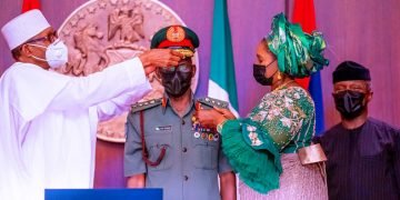 Buhari decorates Nigeria’s Service Chiefs with new ranks