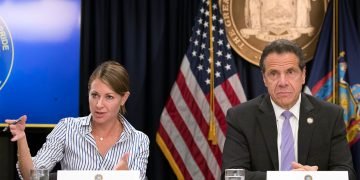 Aides to NY Gov. Cuomo subpoenaed in sexual harassment investigation