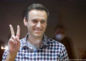 U.S. and EU impose sanctions on Russia over Navalny poisoning, jailing