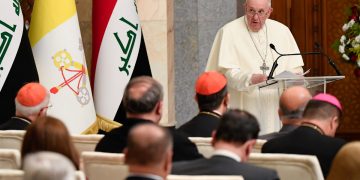 Pope Francis meet Shia leader in Iraq, seek end to violence, extremism