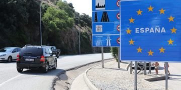Spain to require the French to present negative COVID-19 tests