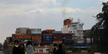 Suez Canal Backup Could Clear in About 4 Days