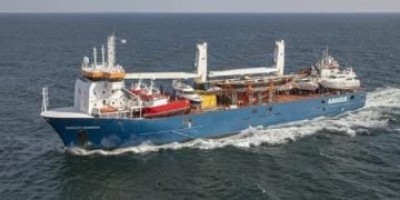 Crew from Dutch ship rescued from waters after ship loses engines