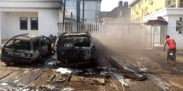 Gunmen attack bank in Anambra, hoist Biafra flags