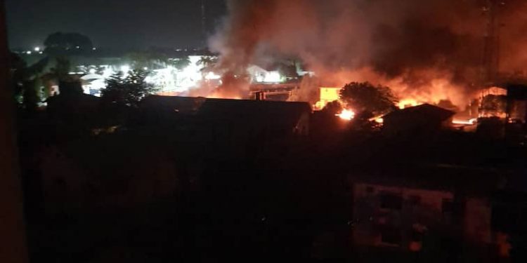 Inmates freed as attackers blow up Owerri prison, police headquarters