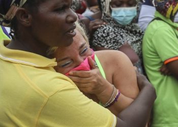 Mozambique attack survivors haunted by sight of dead bodies