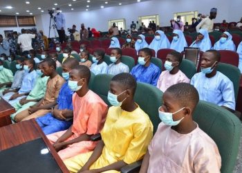 Parents of Nigeria kidnap victims plead for government help