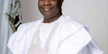 Gov. Tambuwal doles out Ford Explorer to 20 judges