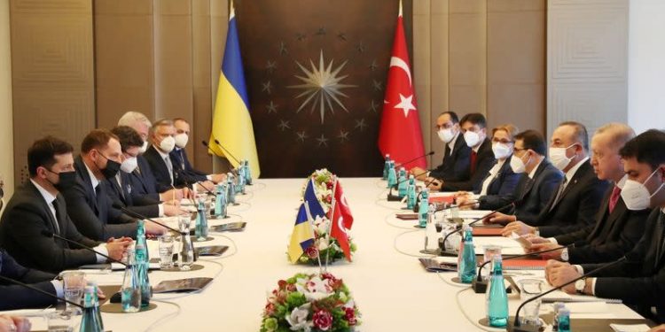 Turkey’s Erdogan calls for end to ‘worrying’ developments in eastern Ukraine, offers support