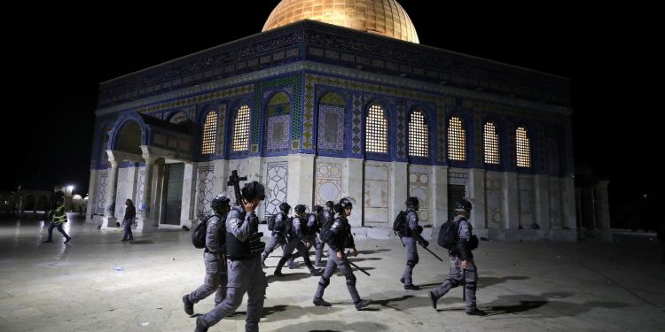 Jerusalem tensions high as Palestinians head to Al-Aqsa: Live