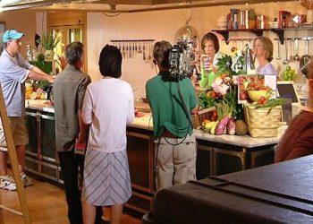 Police recognize wanted Mafia fugitive on YouTube from tattoos