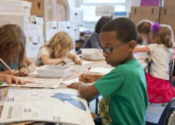 Texas governor orders end to face masks in schools