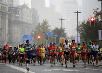 21 long distance runners dies of extreme weather in China