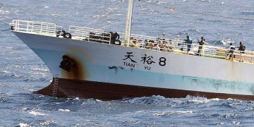 Hundreds of Chinese ships off Philippines draws protest from Manila