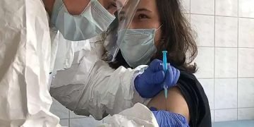 Moscow reports shortage of vaccines following jump in Covid cases