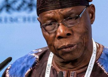 Obasanjo writes letter to Buhari, lists four avoidable calamities
