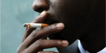Health minister advocates higher tobacco tax to discourage smokers