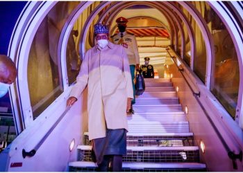 Buhari arrives in London for summit, medical check-up