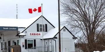 Canada not to admit unvaccinated tourists ‘for quite a while’