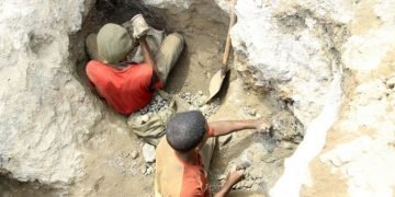 Two Chinese face prosecution in Congo over miners beating