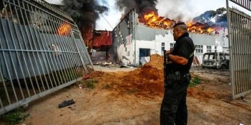 Zuma Unrest: Chaos reigns in Durban as looters target warehouses