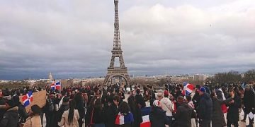 Thousands in France demonstrate against vaccinations, COVID passes