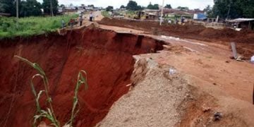 Imo: Gully erosion severs road, cuts off community from Owerri town
