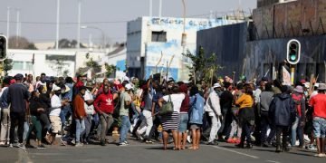 Dozens Arrested in South Africa Riots Following Zuma’s Imprisonment