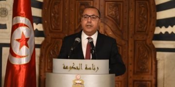 Tunisian president sacks PM, freezes parliament