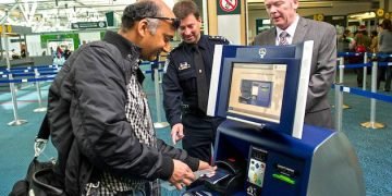 Jump in Covid variant forces U.S. to keep borders closed to visitors