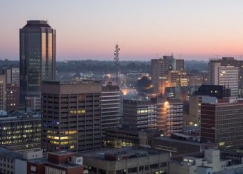 Zimbabwe tycoon used state ties to hide assets, report says