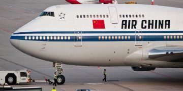 After Chinese acts against United Air, U.S. limits Chinese flights