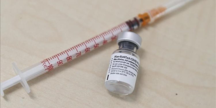 Singapore, Australia to swap 500,000 doses of COVID-19 vaccine