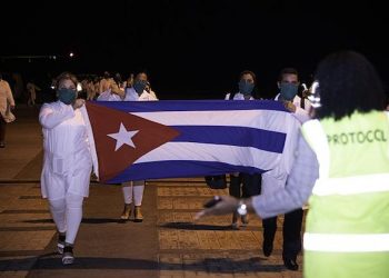 Cuba turns to military to transport oxygen to COVID-19 patients