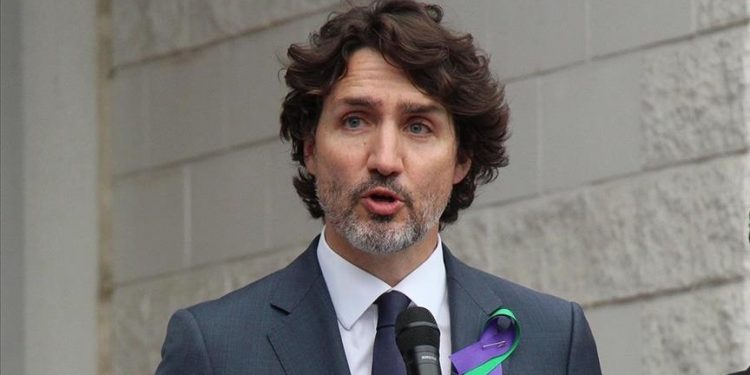 Canada’s Trudeau greeted by unruly protesters on campaign trail