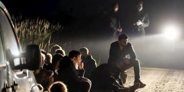 Poland sends troops to stop Belarus from sending migrants to border