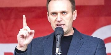 Russian opposition leader Navalny charged with more crimes