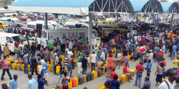 Petrol scarcity hits Umuahia, Aba