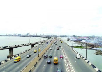 Lagos civil servant arrested for attempting suicide on Third Mainland Bridge